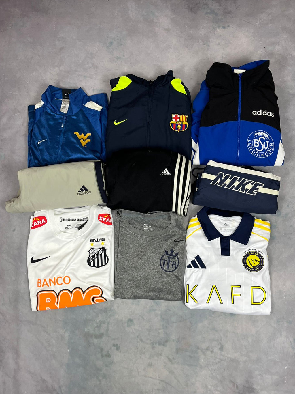 MISTERY BOX ROPA DEPORTIVA VINTAGE PREMIUM